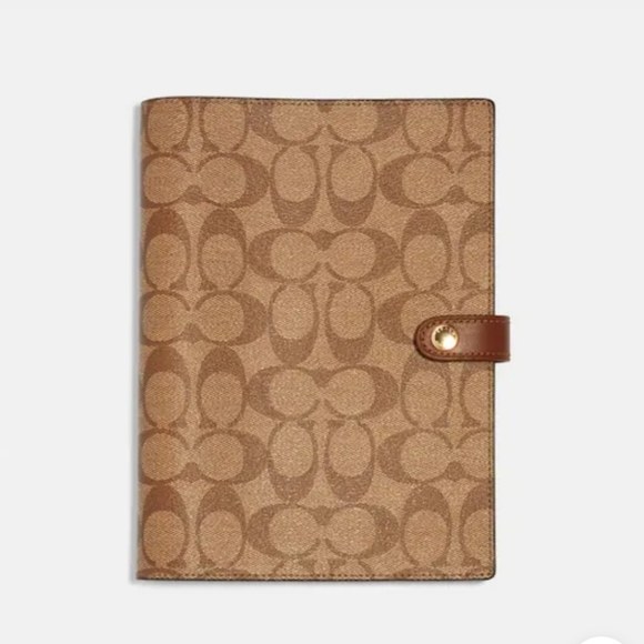 Coach Notebook in signature canvas - Picture 2 of 13